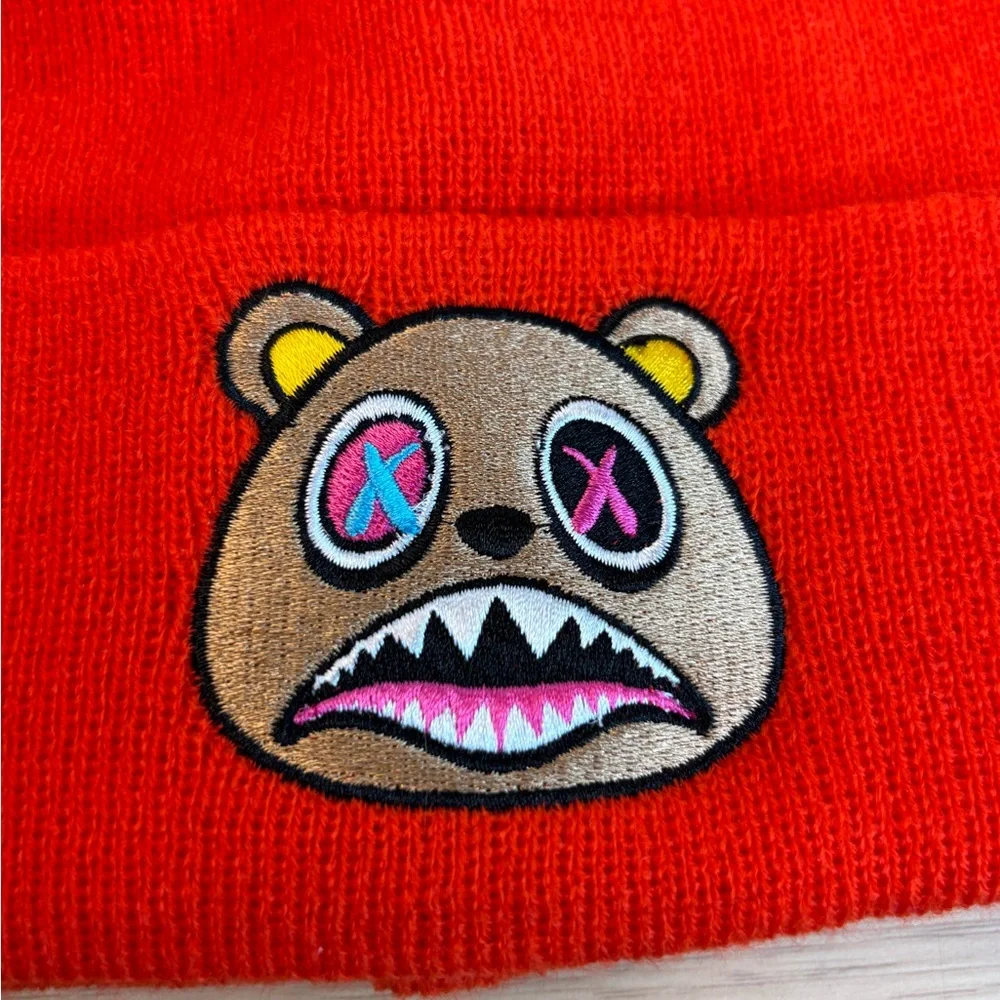 Red‎ Streetwear Bear Graphic Cuffed Beanie Knit Winter Hat OSFM RN101372